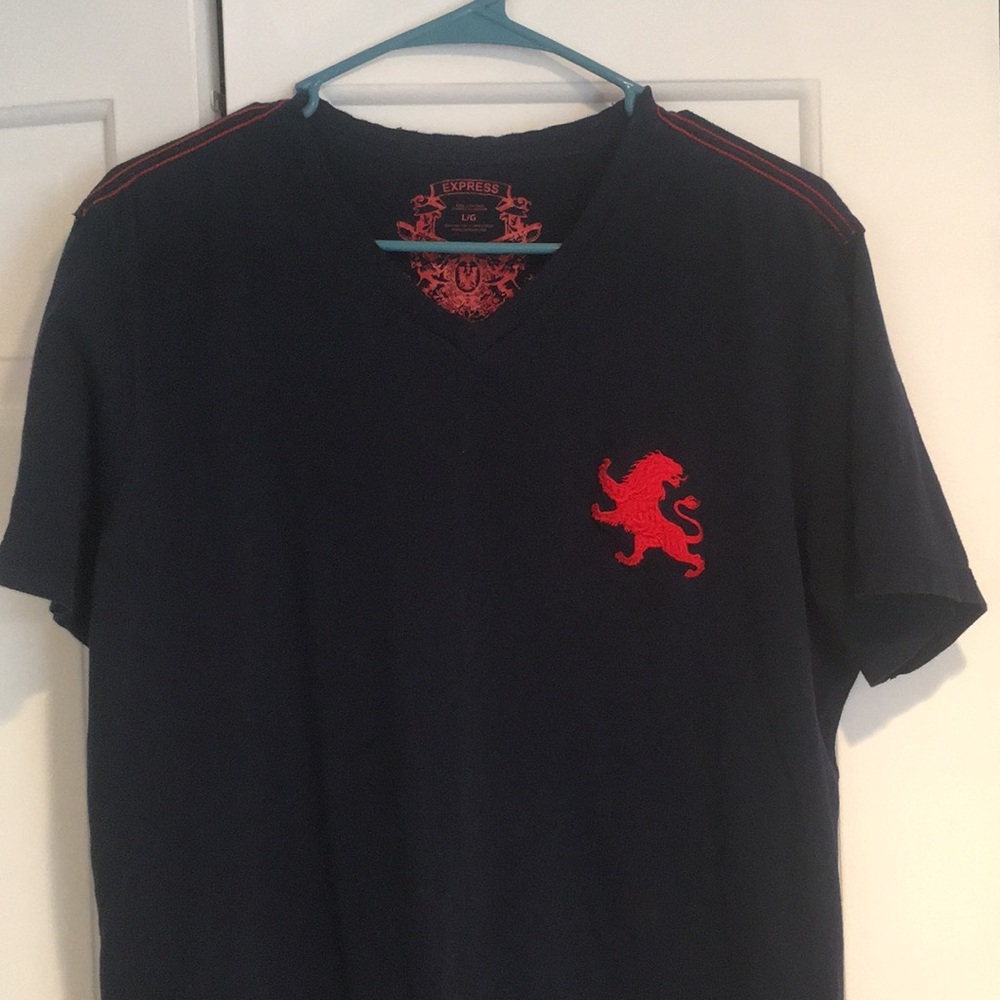 Men’s Express V-neck t-shirt size large